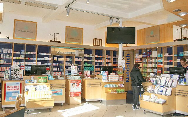 Germania Apotheke innen